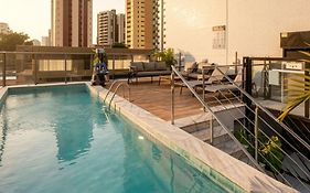 Simple Smart By Xtay - Bleisure em João Pessoa: piscina, academia e lavanderia perto do Tropical Center e HNSN